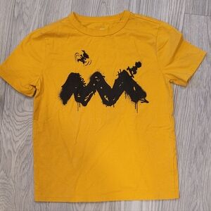 Gap charlie brown tshirt